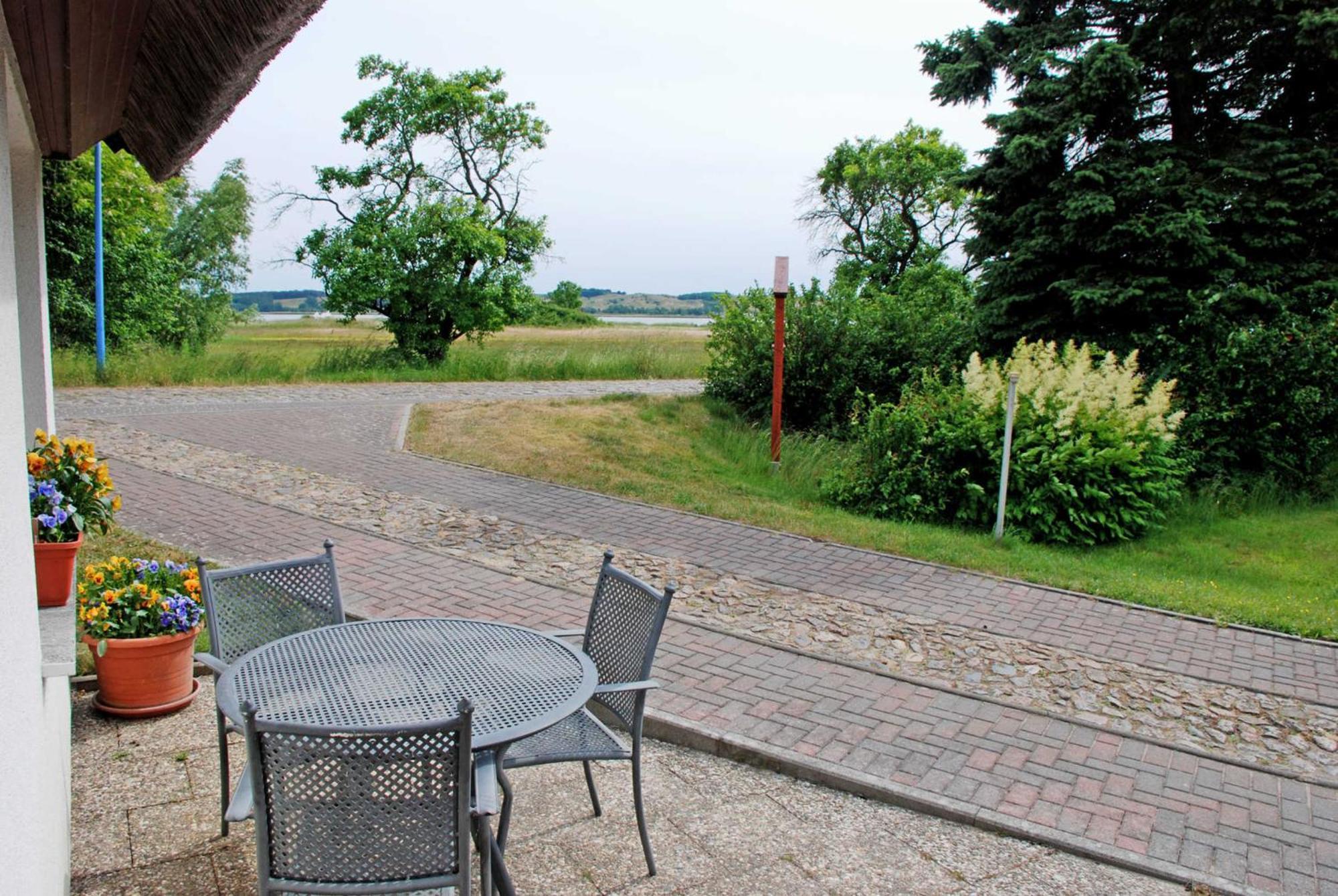Ferienwohnungen Im Haus Am Deich Middelhagen Eksteriør billede
